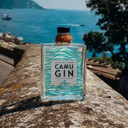 Lägenhet La Finestra Sul Mare *